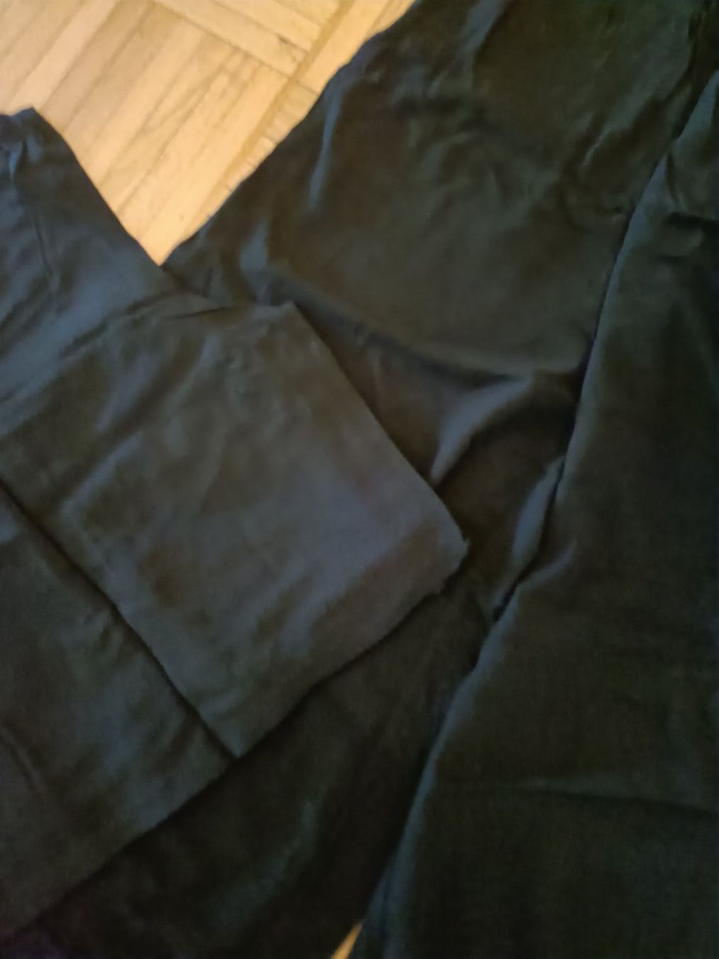 Lots de vêtements: Ensemble – D'occasion à Grand-Lancy par ana_7y2f