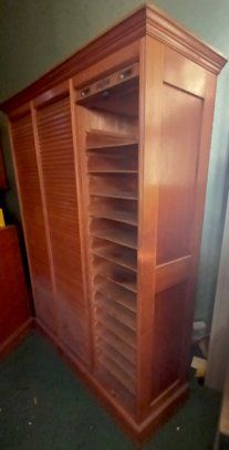 Armadi: Armoire d'archivage à stores – Usato da Ponts-de-Martel venduto da Henri-Louis 3