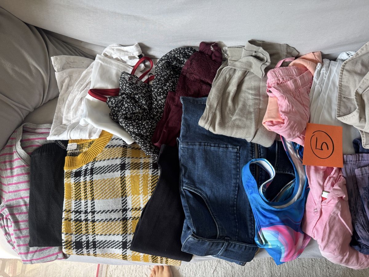Lots de vêtements: Kleiderpaket 5 Grösse S – D'occasion à Endingen par Mira-Nur 1