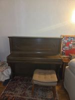 Antikes Klavier, muss gestimmt werden. Winterangebot!
