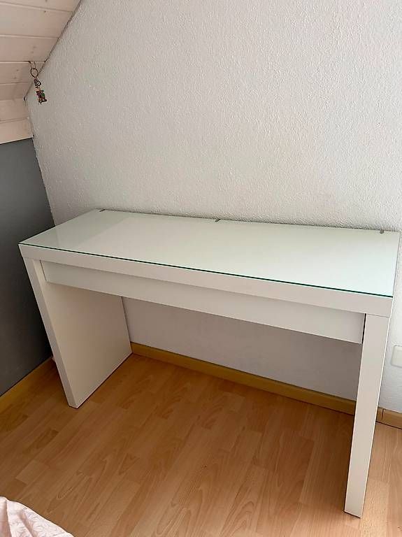 Ikea Tavoli da trucco: Schminktisch mit Schublade – Usato da niedergösgen venduto da mingi1970