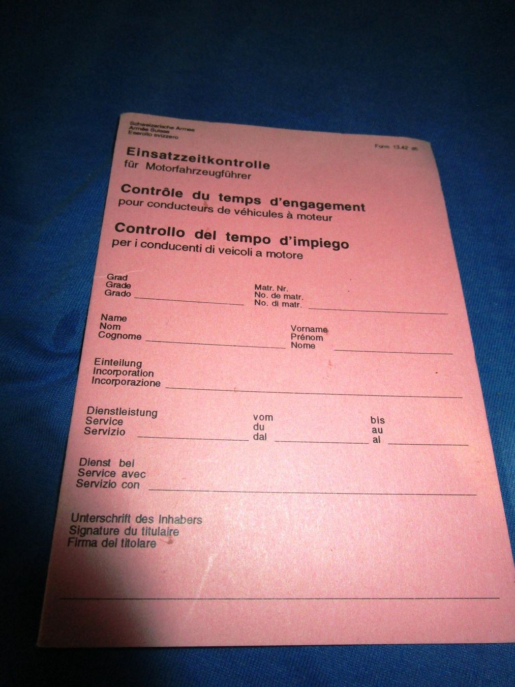 Libri: Schweiz. Armee Motf Einsatzzeitkontrolle Form 13.42 dfi – Usato da Schönenwerd venduto da Blackberry_2017