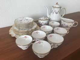 Antikes Prozellan Royal Crown Derby "Antoinette"