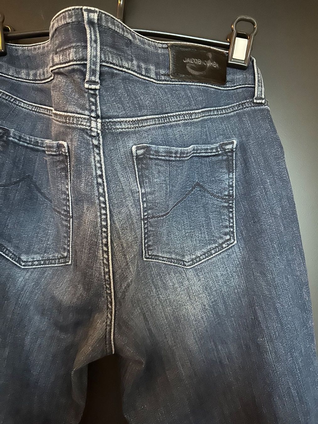 Jeans: Jacob Cohën Jeans Damen – D'occasion à Remigen par Orlana7 7