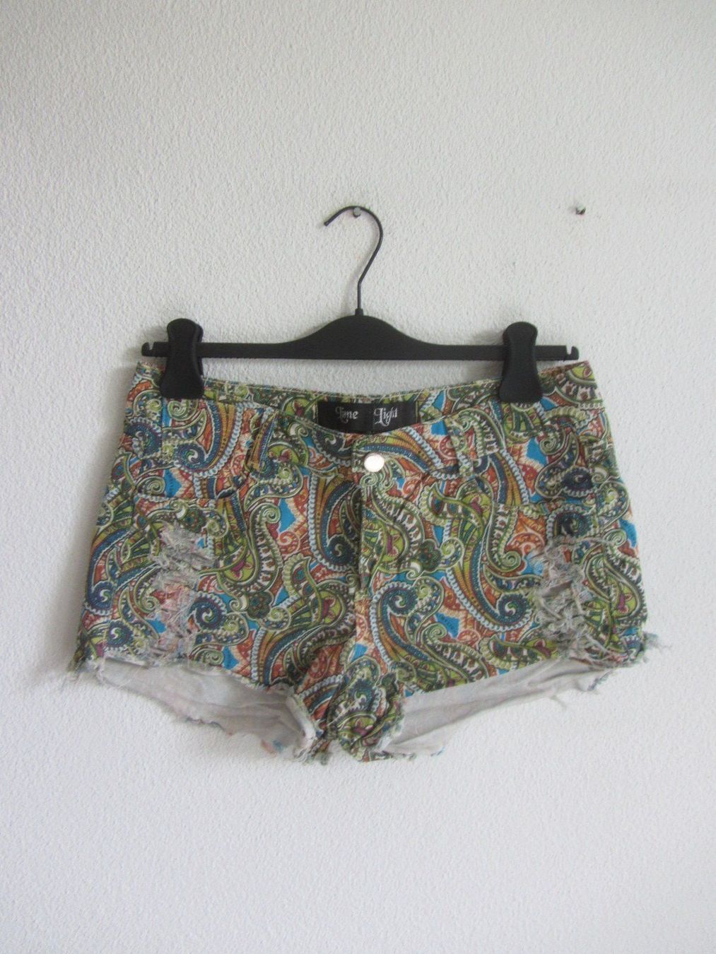 Jeans: LIME LIGHT - Jeansshorts bunt Paisley 40 – Usato da Zürich venduto da Diazaio