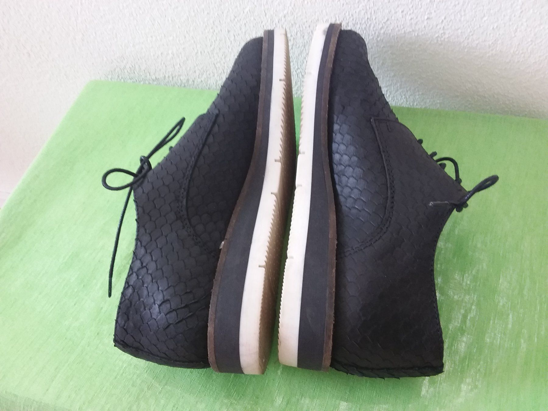 Scarpe da uomo: VARESE Halbschuhe "Schuppen Design" Gr 39 – Usato da Uitikon Waldegg venduto da Risibisi7 4