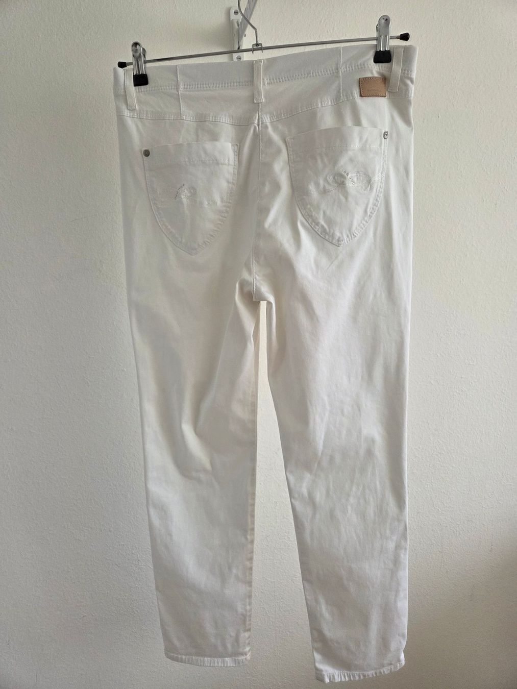 Brax Pantaloni: Weisse Hose von RAPHAELA by BRAX – Usato da Oberrieden venduto da Smart570 2