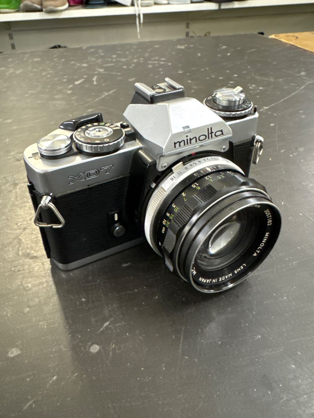 Minolta Fotocamera: Minolta XD7 – Usato da Pratteln venduto da Cartonsducoeur_bl