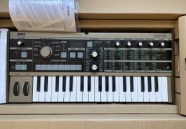 MICROKORG Synthesizer / Vocoder