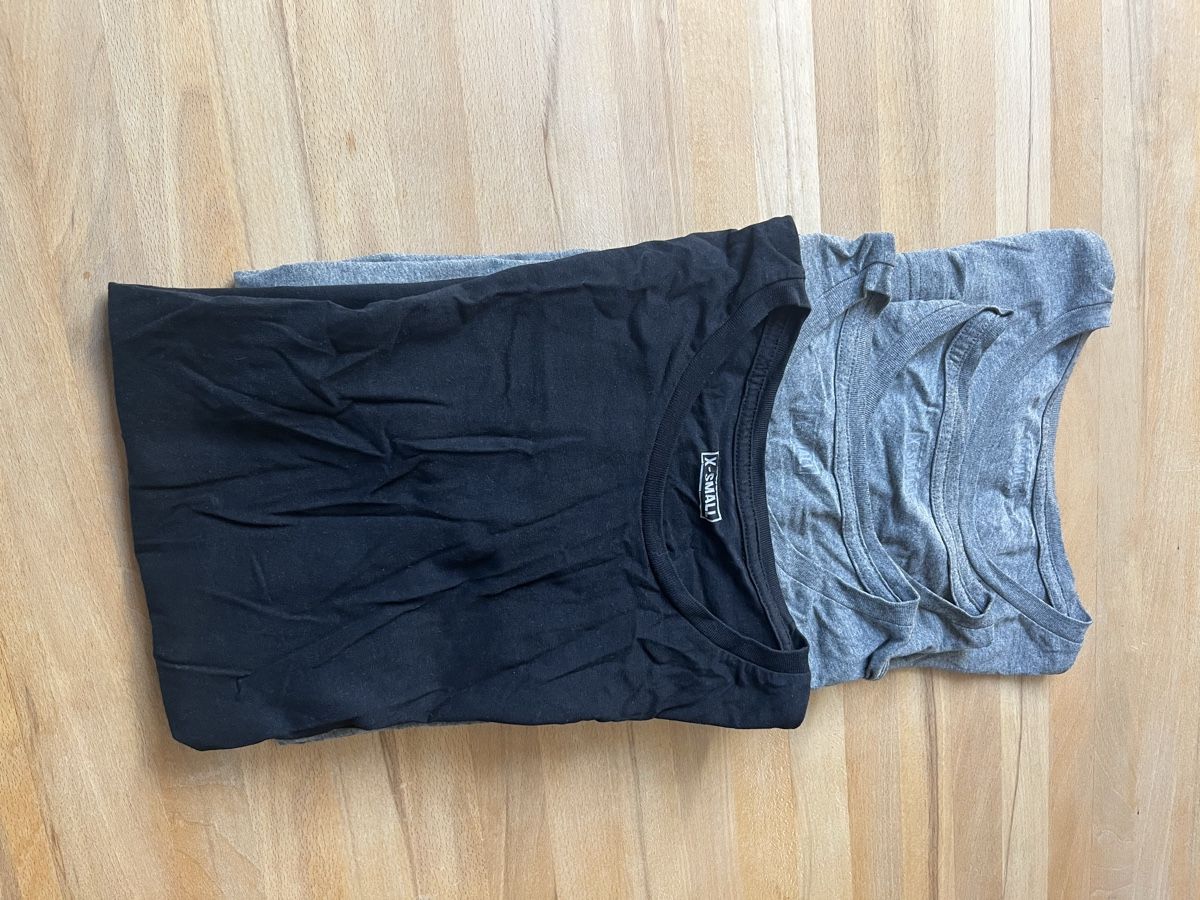 T-shirt: 4 T-Shirts – Usato da Möriken AG venduto da Tigerente12 9
