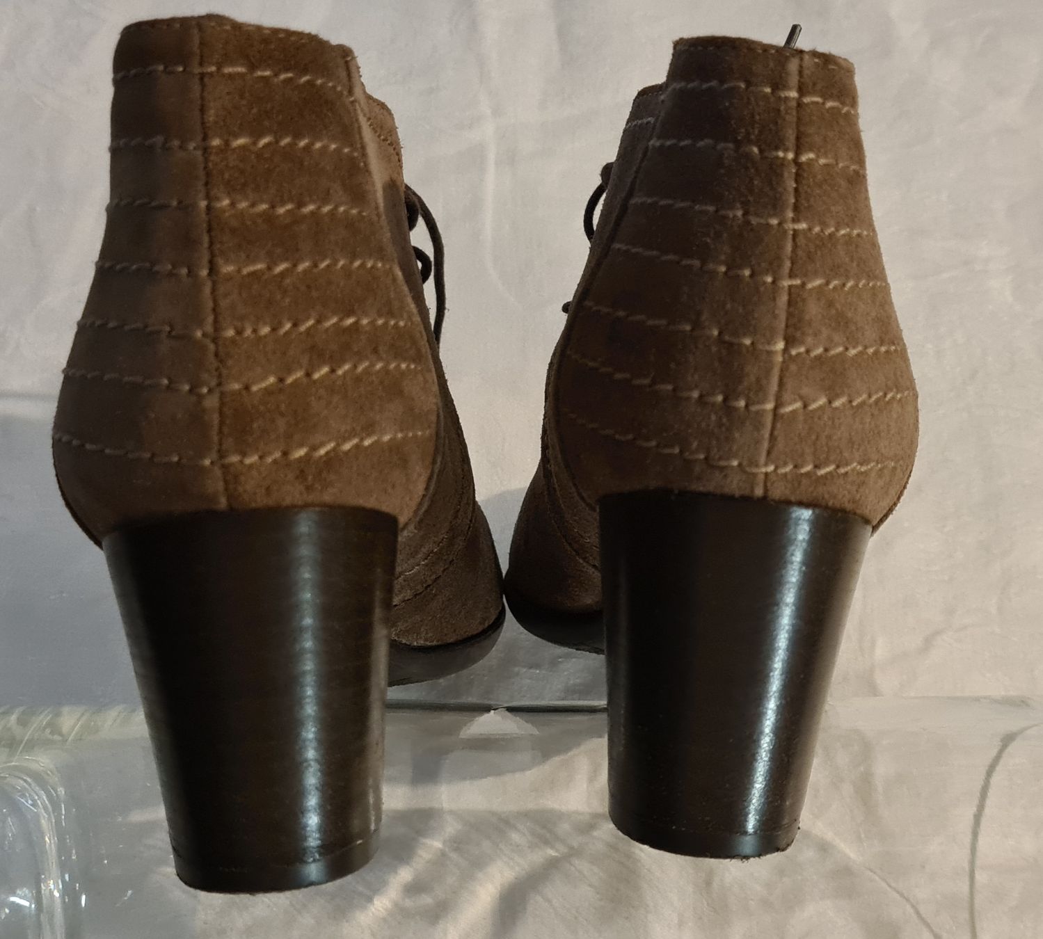 Scarpe da donna: Bottines Heyraud daim marron automne pointure 37 – Nuovo (secondo la descrizione) da Carouge GE venduto da LidieLot 2