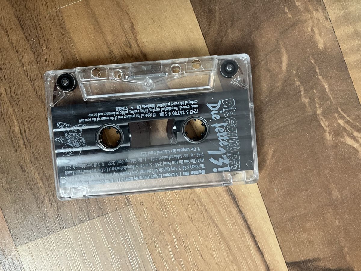 Musicassette: Die Schlümpfe Die fette 13 – Difettoso da Bözberg venduto da Sape9192