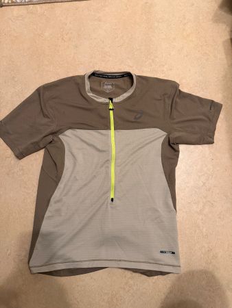 Asics Laufshirt Herren Grösse M