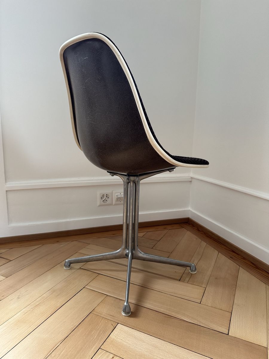 Eames Sedie: Chaise Eames édition Herman Miller – Usato da Genève venduto da jchrmnhnr 1