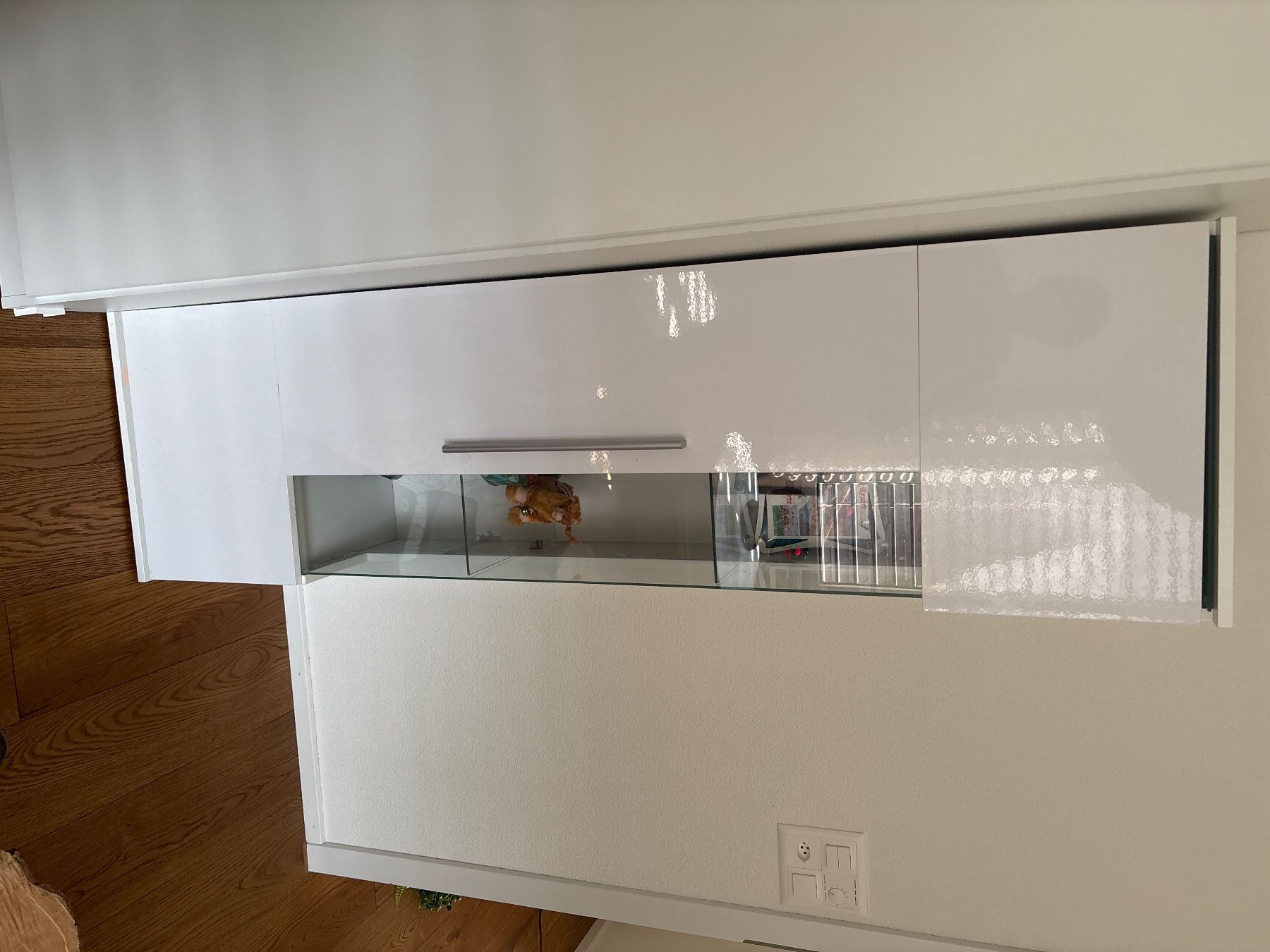 Vitrinen: Vitrine – Gebraucht aus Mühlehorn von ske_5ykp