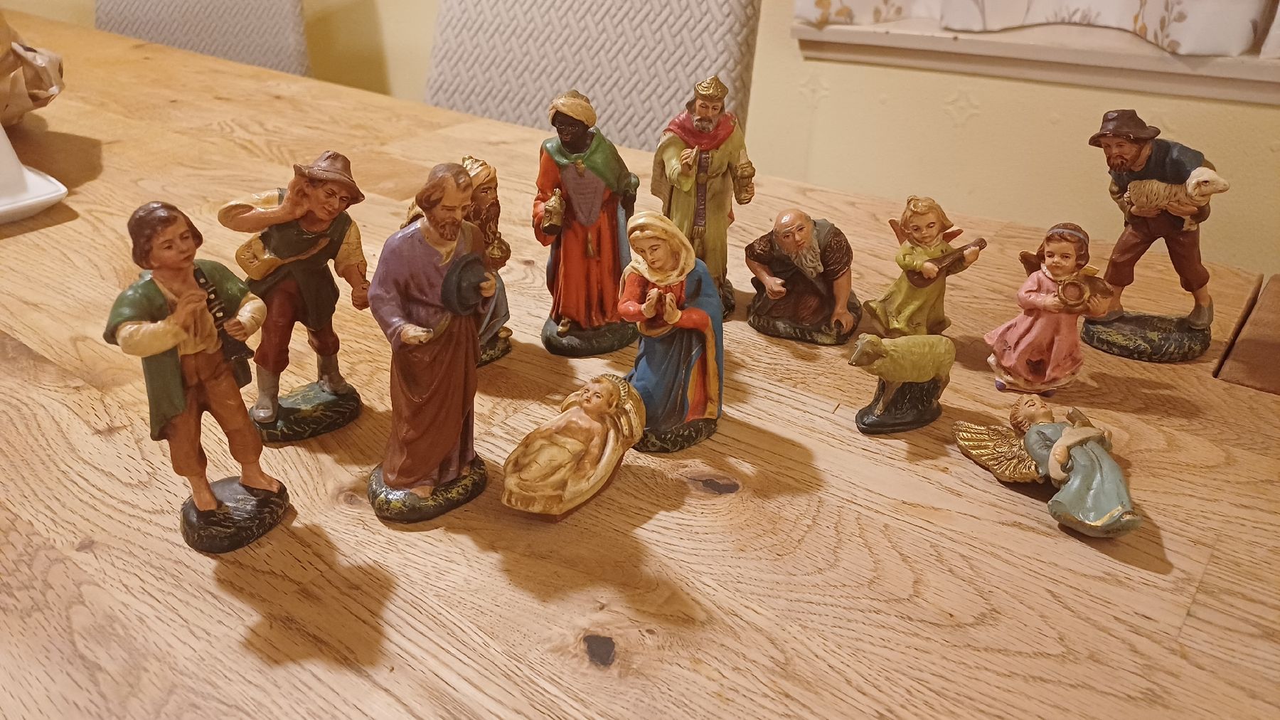 Statuette: Schöne Antike Krippenfiguren – Usato da Flawil venduto da Naphtali 1