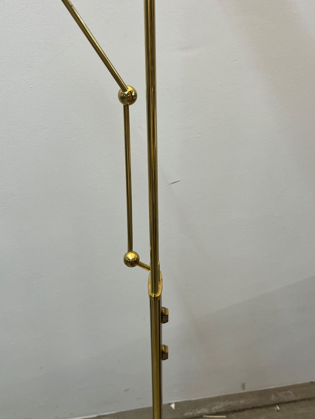 Lampen: JJS Designer Messing Halogenstehleuchte – Gebraucht aus Zürich von Levelart 2