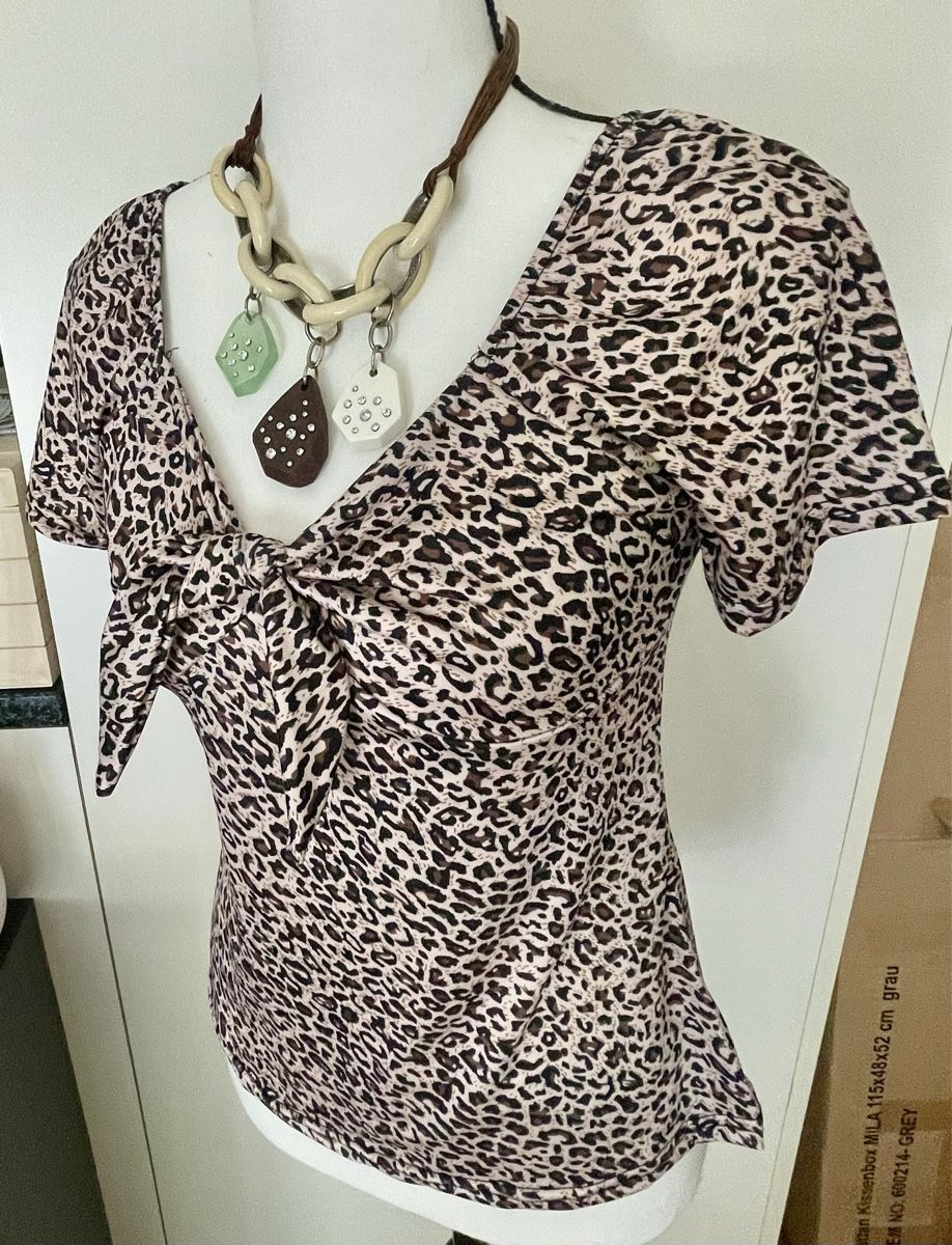 Top: Top mit Leopard Muster Gr. S – Nuovo (secondo la descrizione) da Gränichen venduto da RetoLexi 2