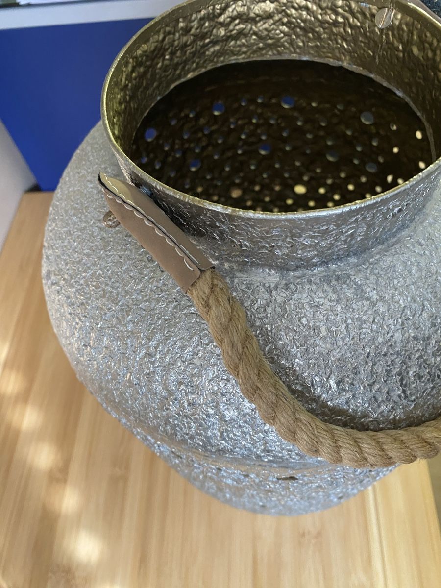 Laternen: Lanterne décorative argentée avec corde, ambiance chaleureus – Gebraucht aus Grolley von GM-CK 3