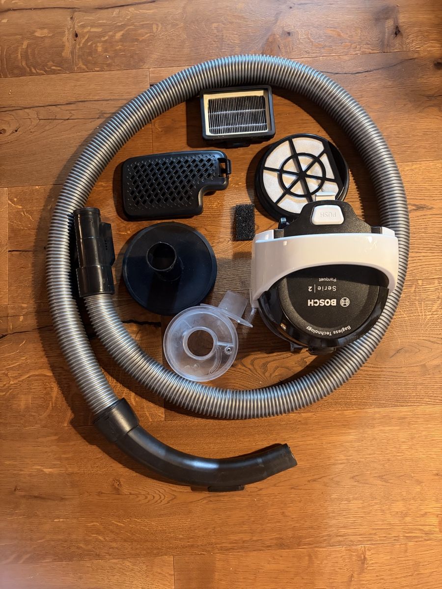 Bosch Staubsauger & Zubehör: Bosch Pure Air Staubsauger – Gebraucht aus Wangen an der Aare von Logsio 2