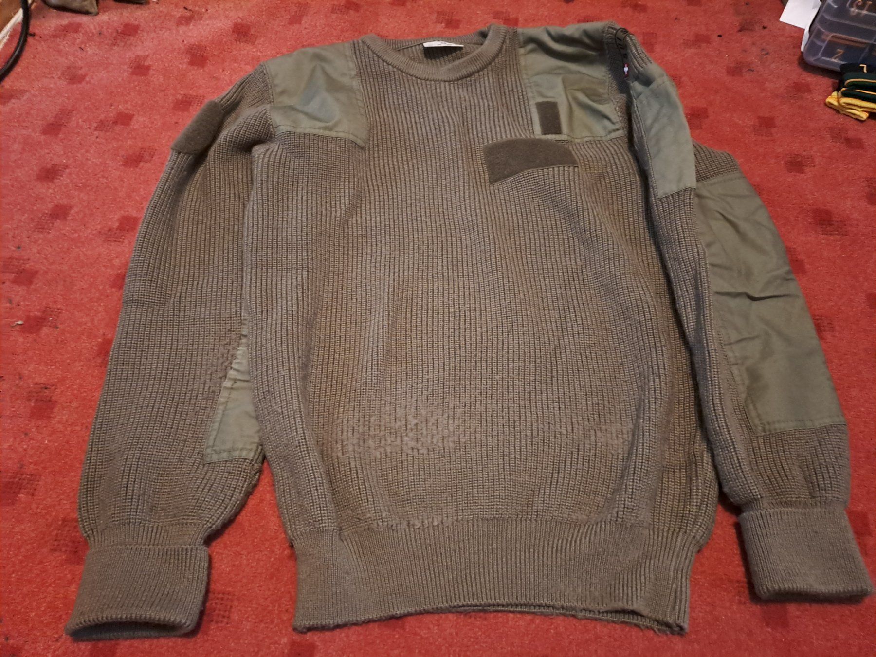 Armée suisse Uniformes: Instruktoren Pullover mit Klett Grösse 48 – D'occasion à St.Gallen par Infanteriewerk