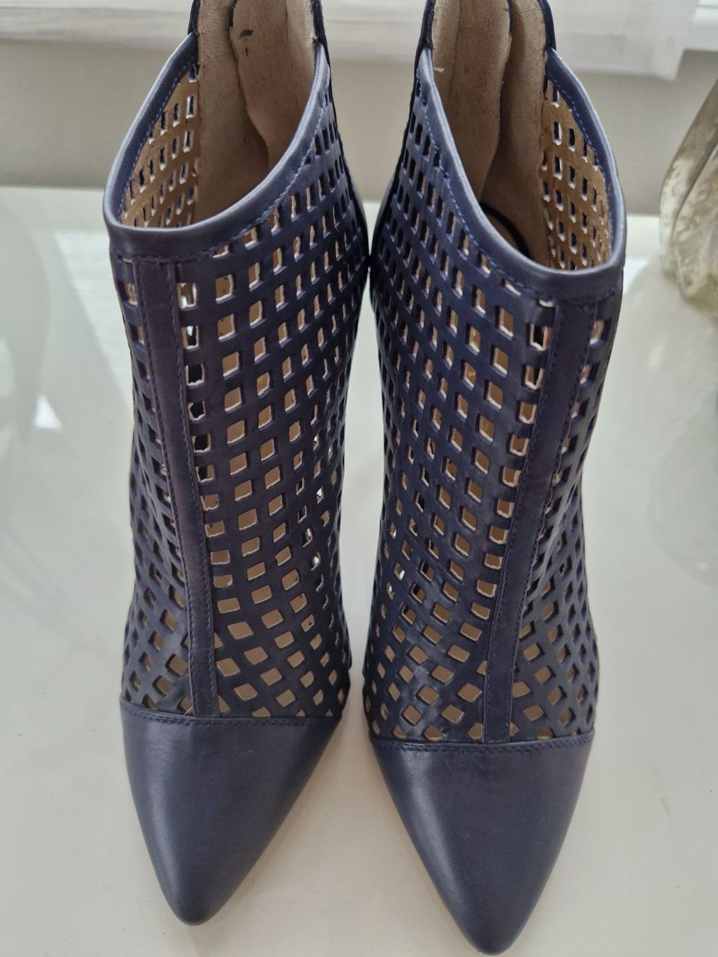 Damenschuhe: Stiefeletten mit Pfennigabsatz von "BRUNO PREMI" – Neu und originalverpackt aus Küsnacht ZH von 2011_ 1