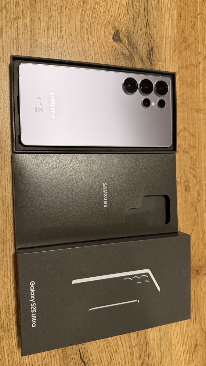 Samsung Telefoni cellulari / Smartphones: Samsung Galaxy S25 Ultra – Nuovo (secondo la descrizione) da Mettau venduto da _Nicole_ 1
