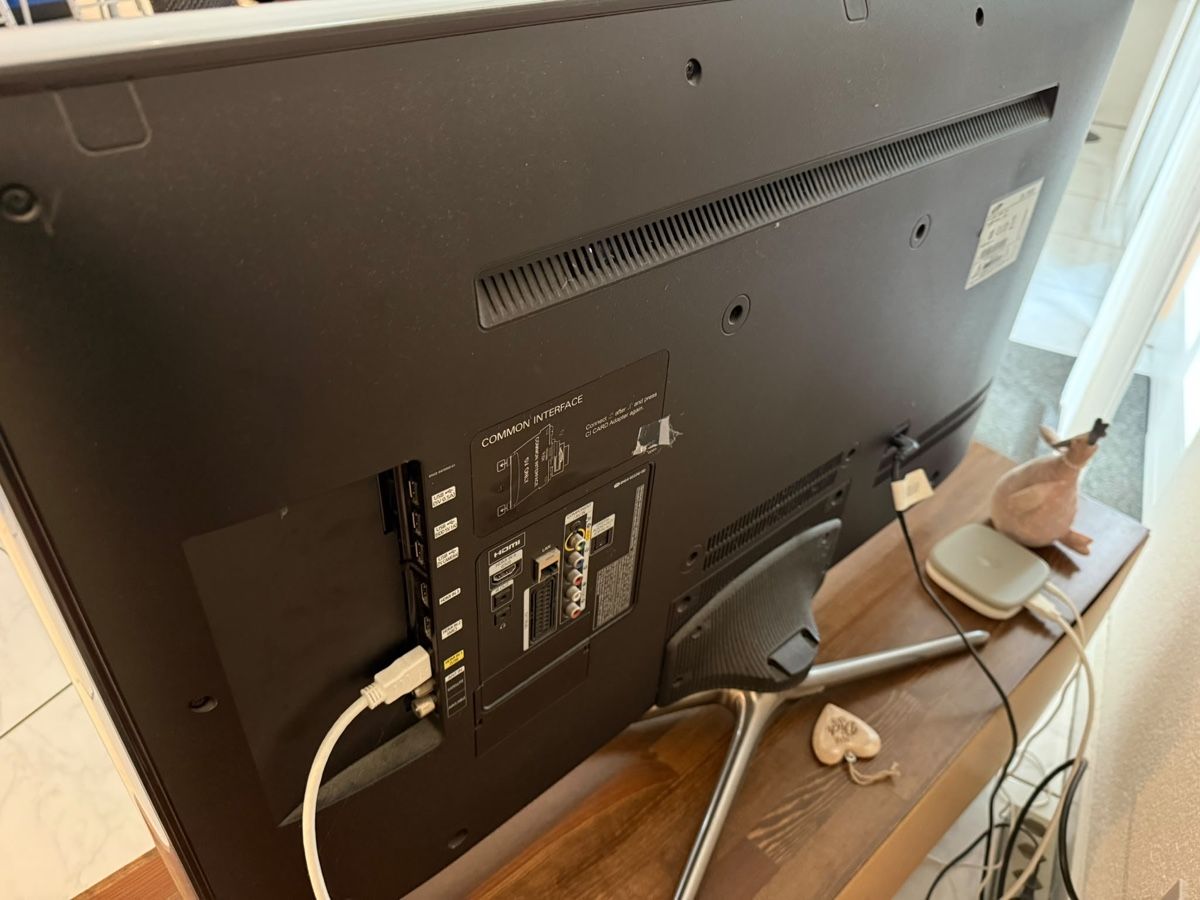 Fernseher: Fernseher – Gebraucht aus Rothenburg von nih_jwk2 1