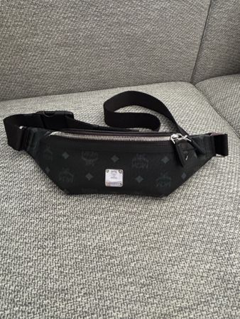 MCM Bauchtasche in Schwarz - Top Zustand - Ein Schnäppchen!