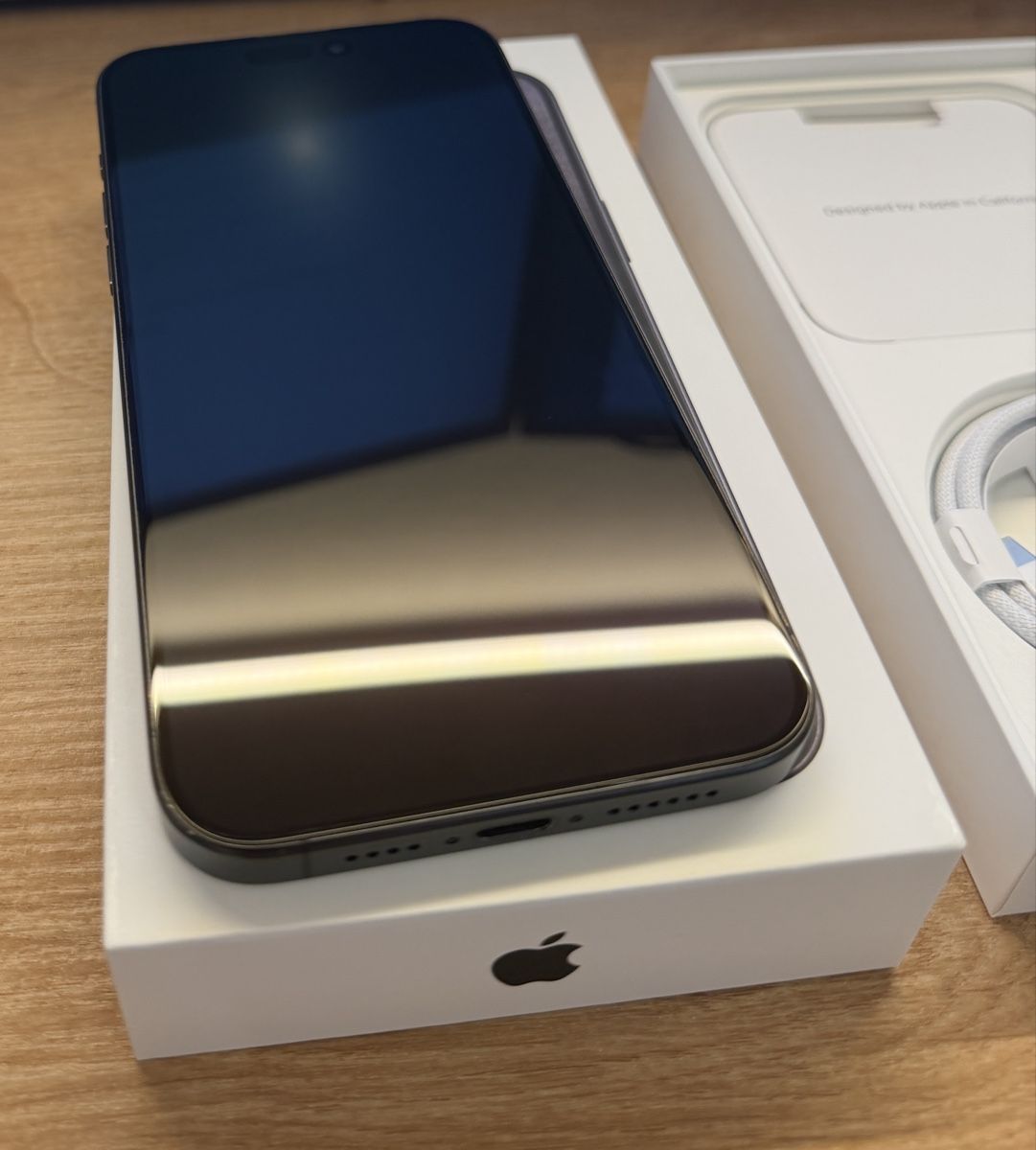 Apple Handys / Smartphones: iPhone 15 Pro Max 256gb Black Titanium – Gebraucht aus Neftenbach von Srischke 1