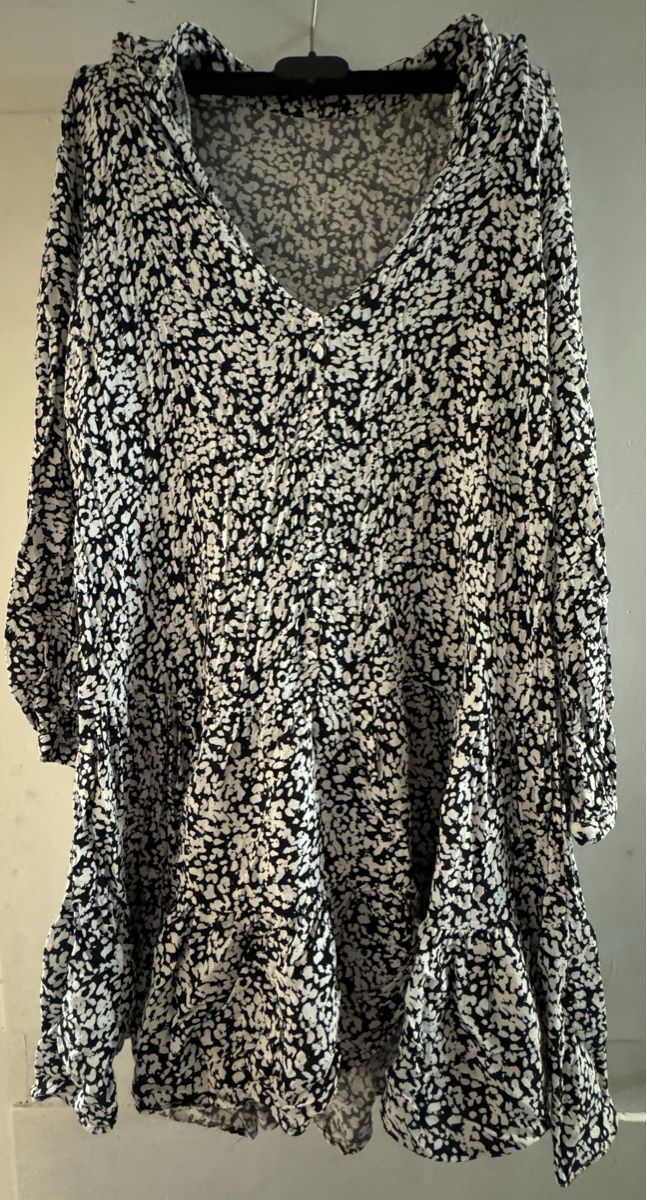 Kleider: Tunika Kleid – Gebraucht aus Mühlethurnen von Indriukas