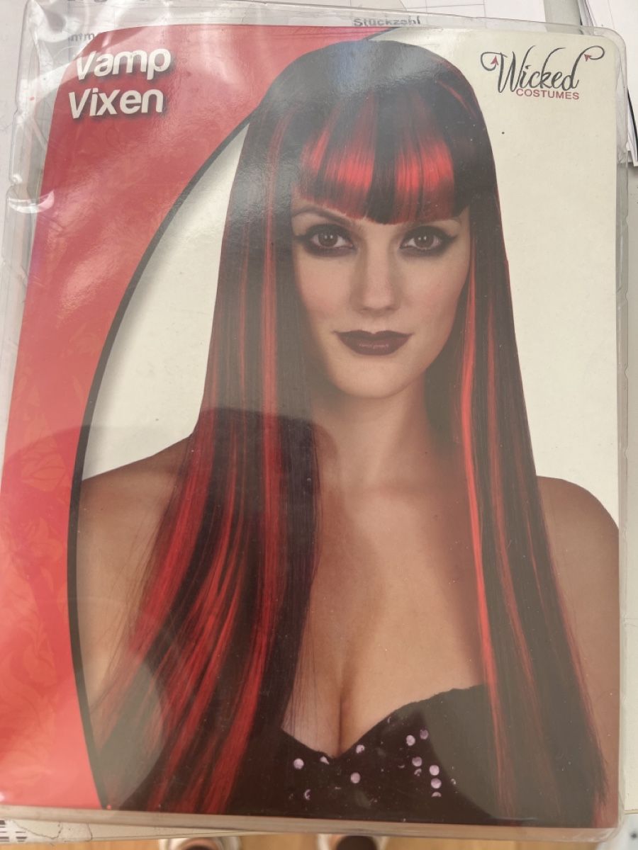 Perücken: Damen Perücke neu – Neu und originalverpackt aus Amriswil von JaJa-Express