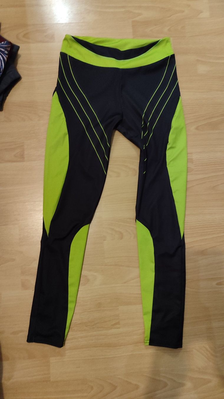 H&M Pantaloni: Sporthose Gr. M Set: 5 Stk. – Nuovo (secondo la descrizione) da Zürich venduto da nic_xm7s 6