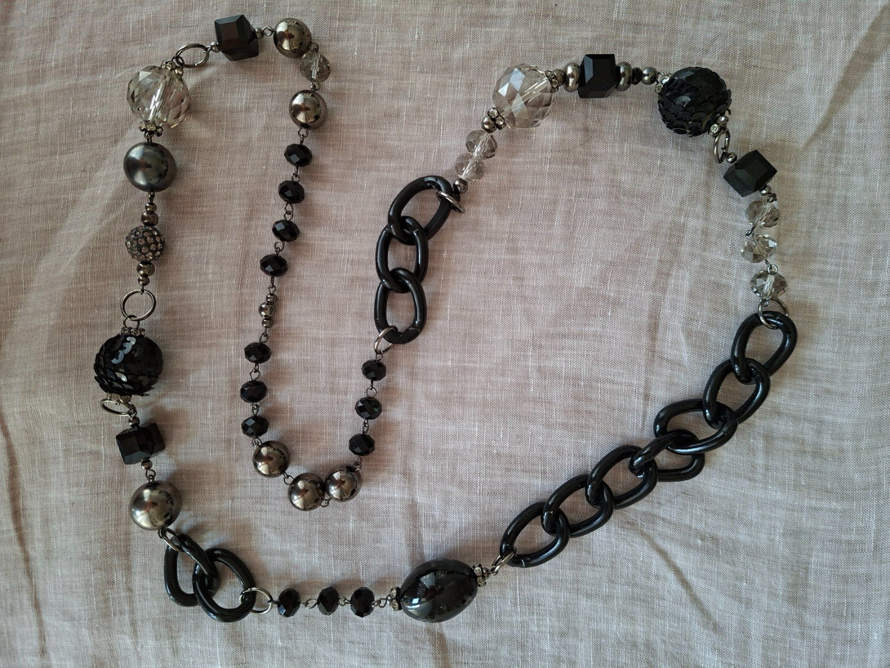 Catenine: Collier Statement Noir Glam Chic – Nuovo (secondo la descrizione) da Lutry venduto da Sim_Sta