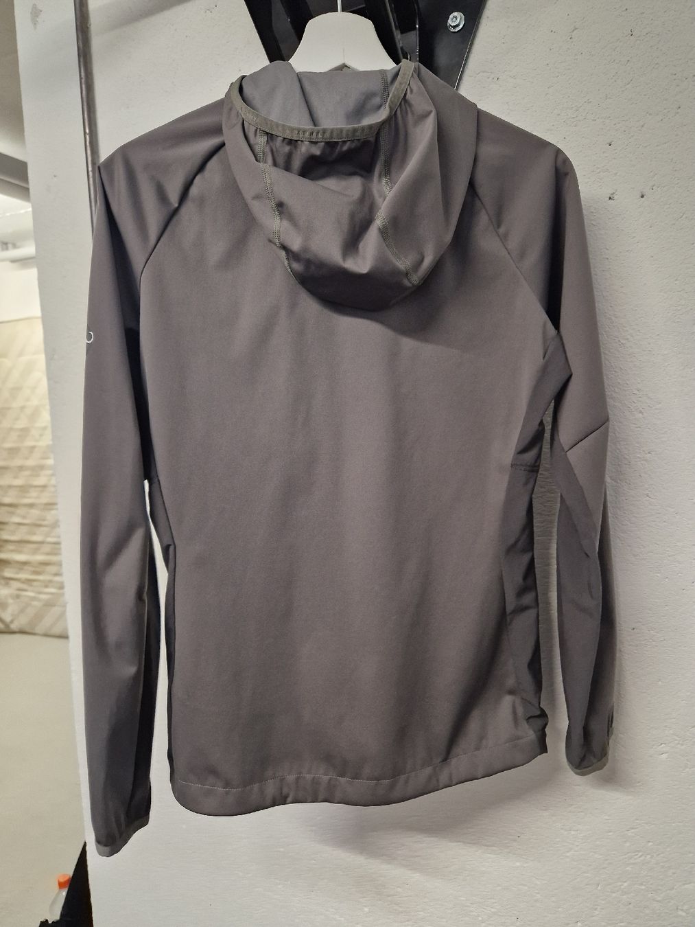 Mammut Jacken: Mammut, leichte Jacke grau XS – Neu (gemäss Beschreibung) aus Bonstetten von teggeli 2