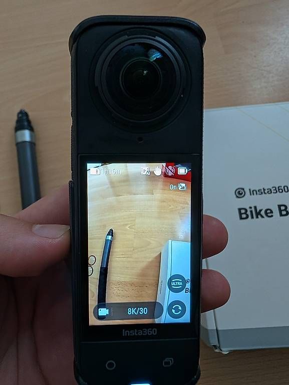 Action Cam: Insta360 x4 mit viel Zubehör – D'occasion à Beromünster par Maziarj 2