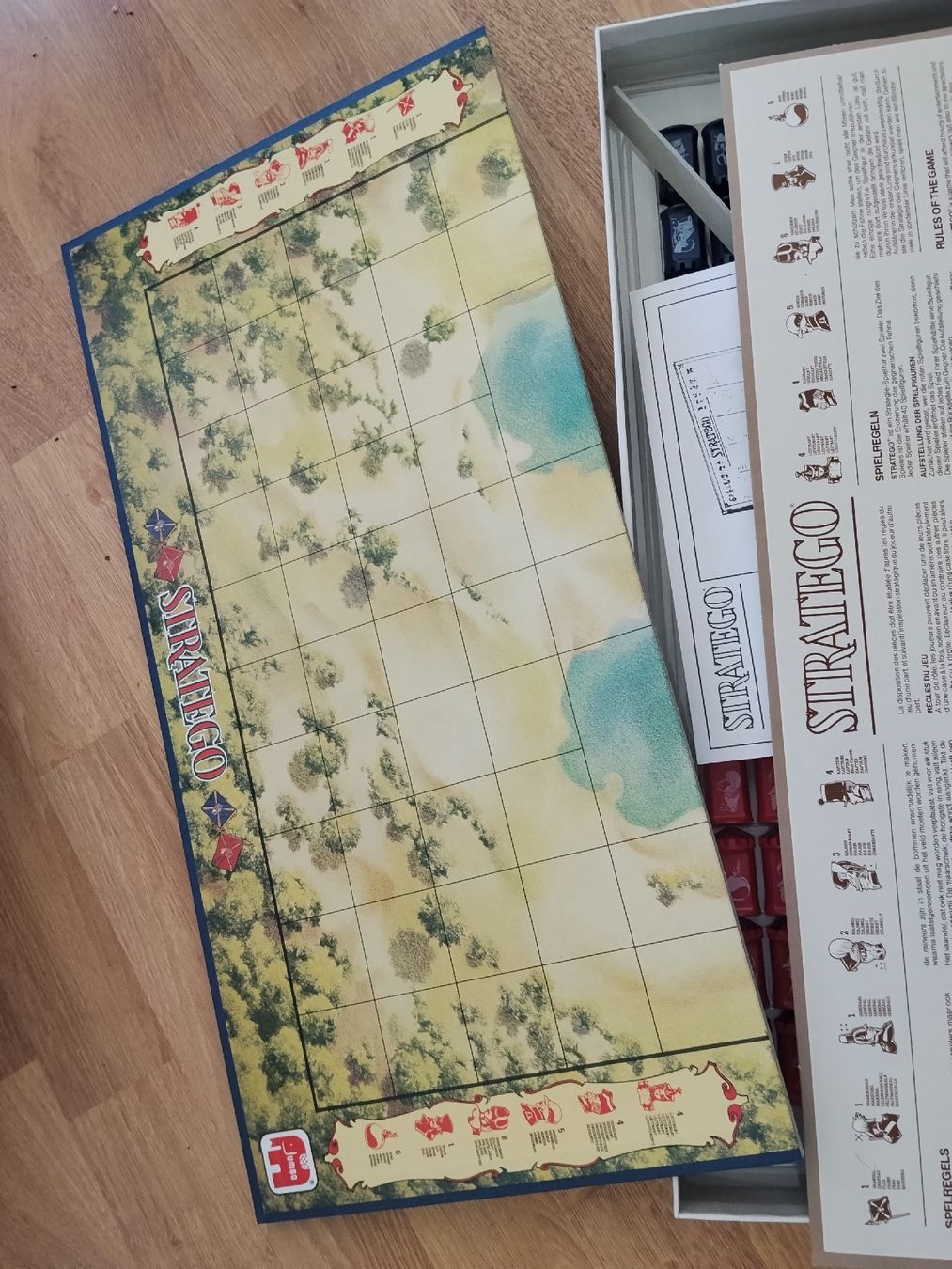 Jeux: STRATEGO Brettspiel guter Zustand – D'occasion à Dübendorf par namor00 5