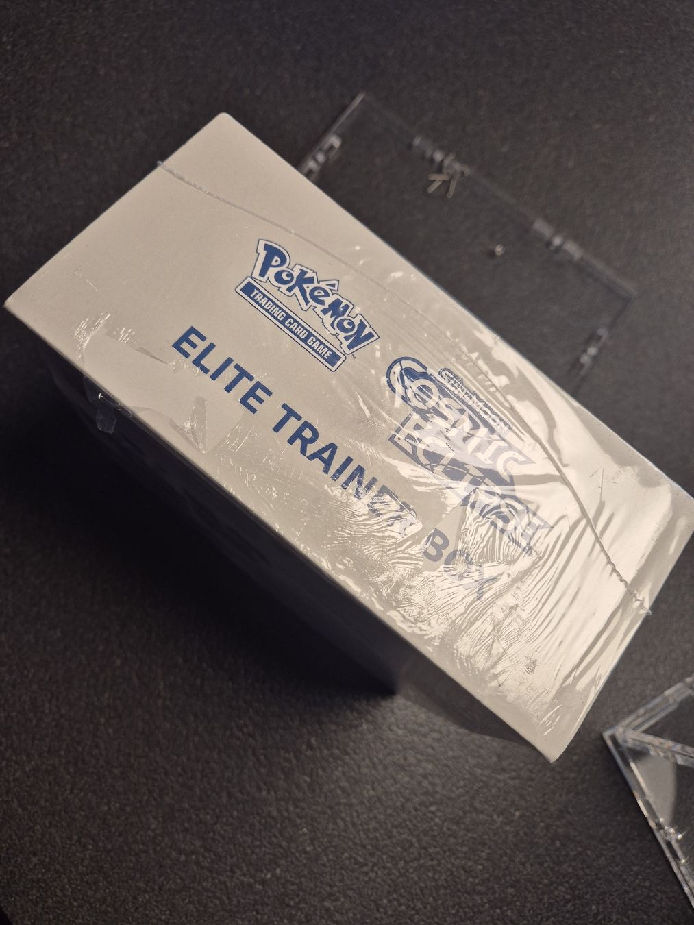Pokémon Carte collezionabili: Pokemon Cosmic Eclipse Elite Trainer Box Sealed! – Nuovo (secondo la descrizione) da Bönigen venduto da Roriwang12 8