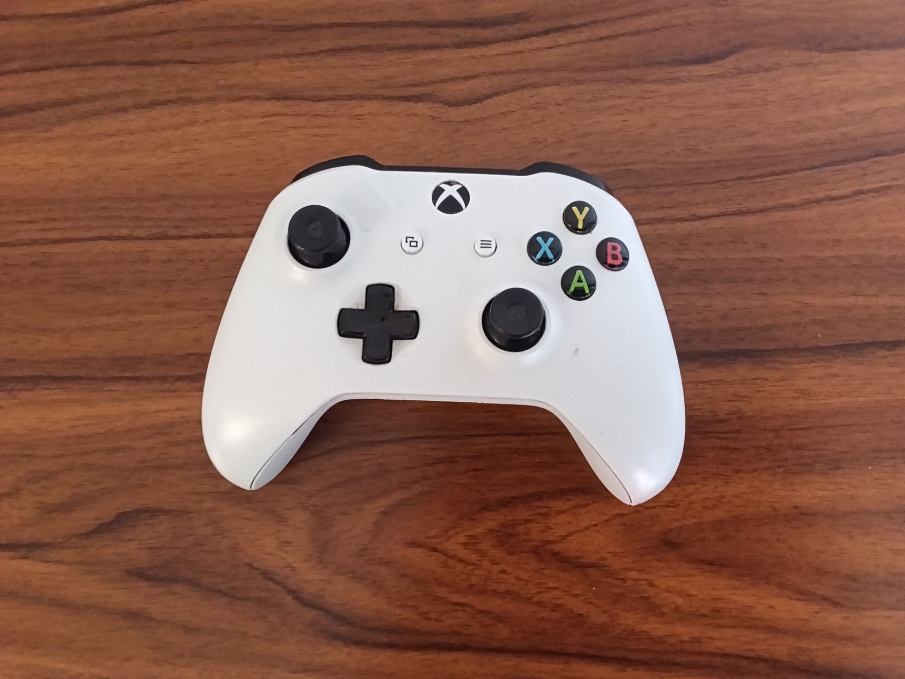 Microsoft Controller: Manette XBOXONE à accu – Gebraucht aus Aigle von Dadavd