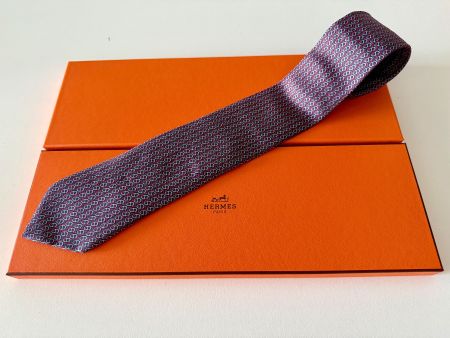 Cravate HERMES-Paris „Red & Silver Rings" -avec box original