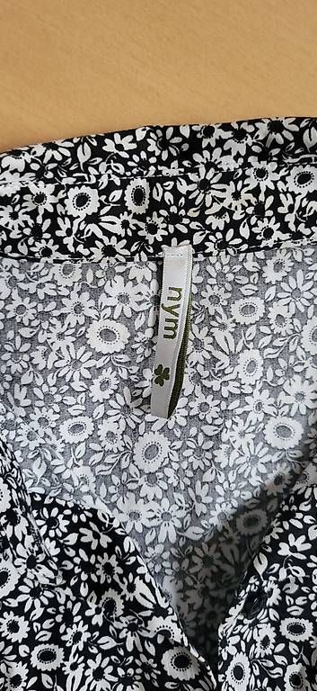 Camicette: Blumen Bluse, Grösse L - wie neu – Usato da Bern venduto da FraeuleinWunderlich 4