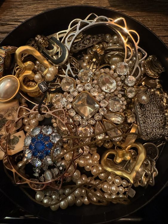 Lot De Bijoux Rétro De Qualité Et Rares - Occasion, Pièces Vintage Et Uniques