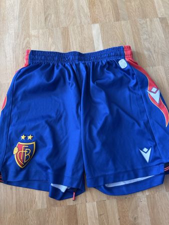 Macron kurze Hosen FC Basel JR L-XS blau guter Zustand