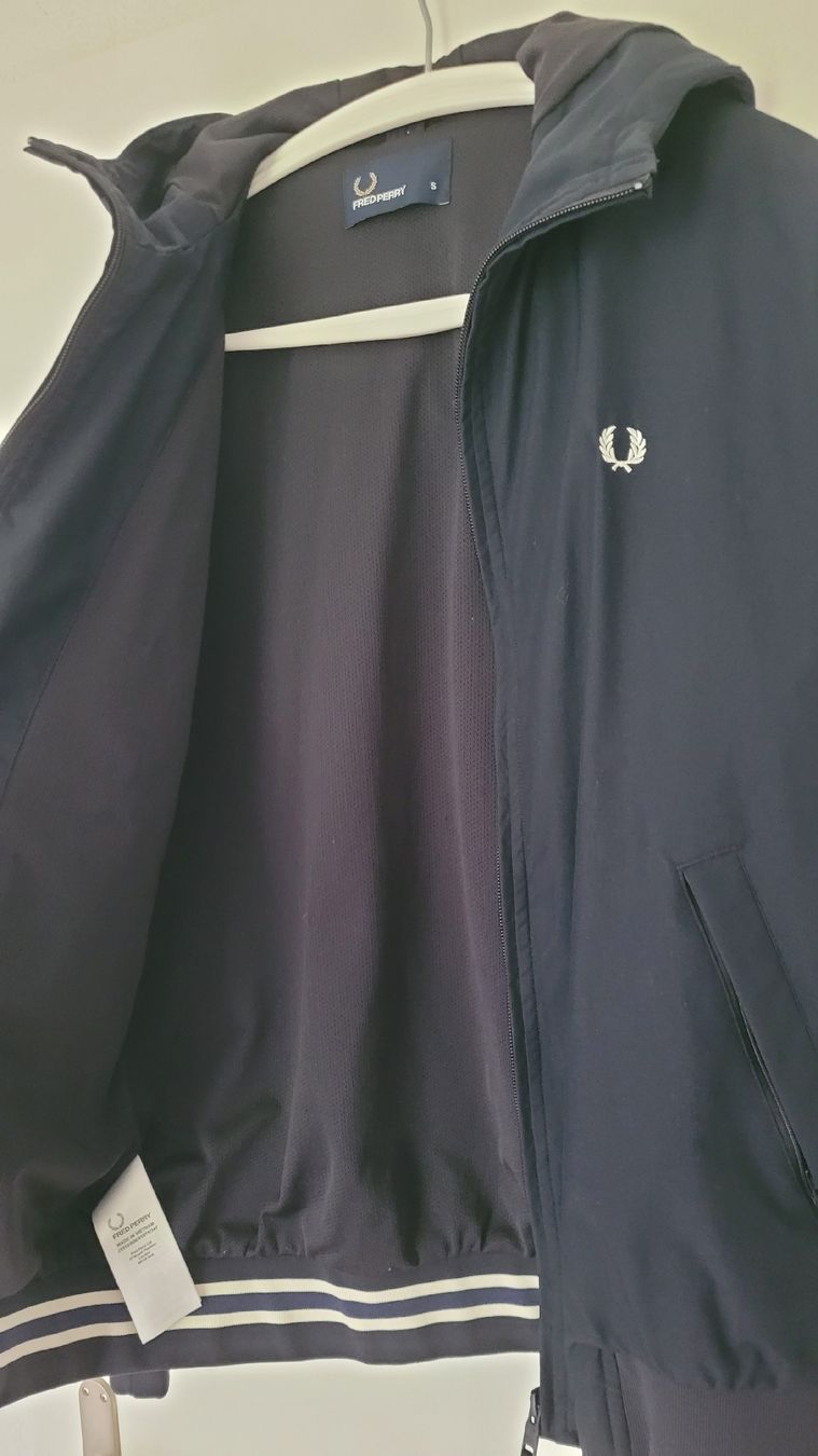 Jacken: Fred Perry Jacke – Gebraucht aus Thun von rwa_xnk2 2