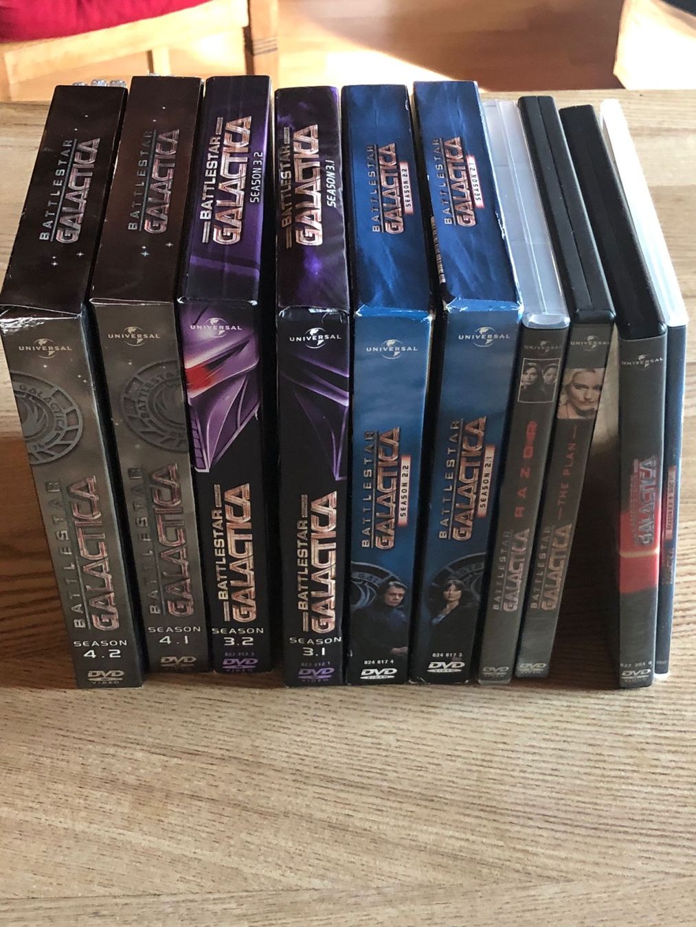 Tutti i DVDs: DVDs Battlestar Galactica diverse Seasons – Usato da Röschenz venduto da Tashroal 6