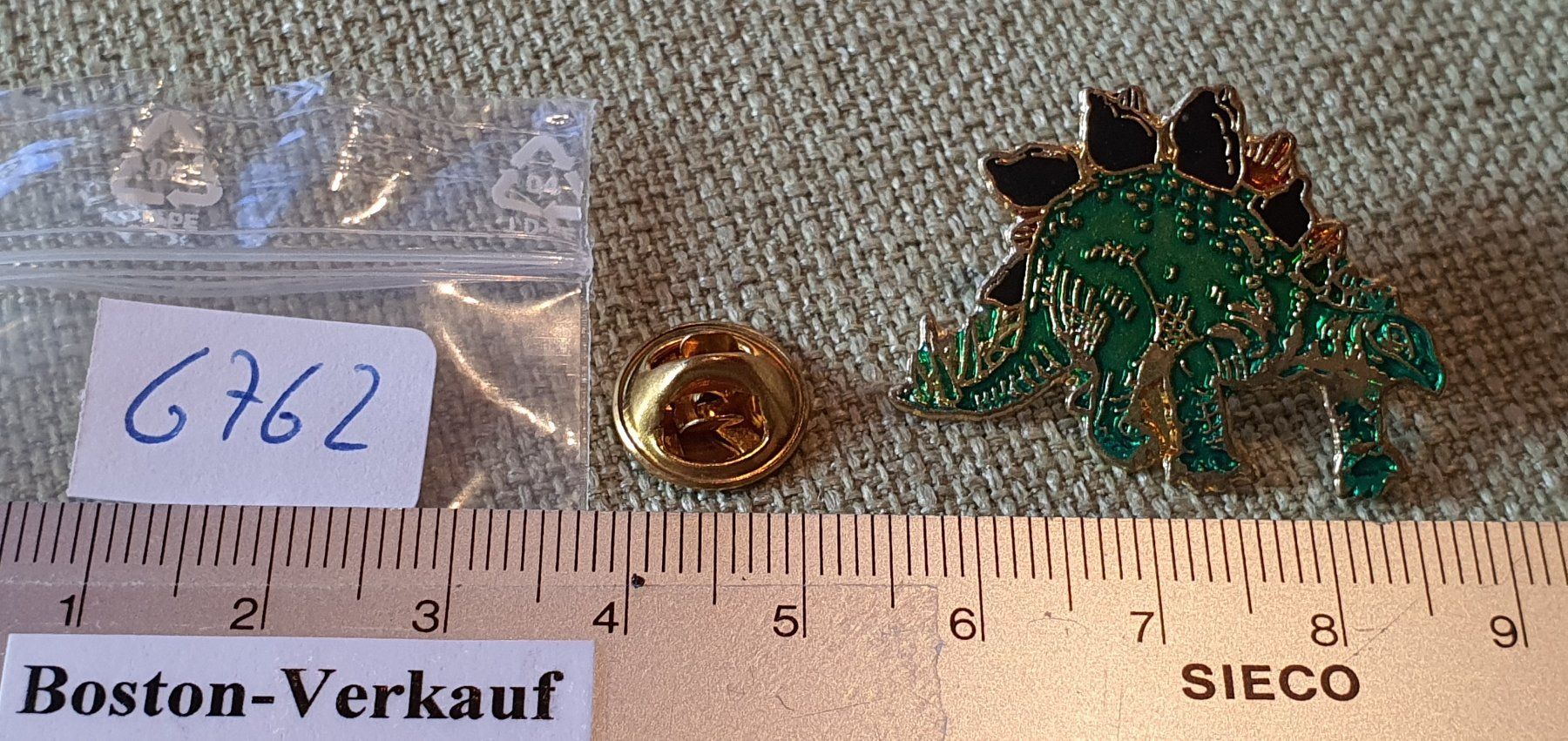 Pins: G762 - Pin Dinosaurier – Gebraucht aus Reinach BL von Boston-Verkauf 1