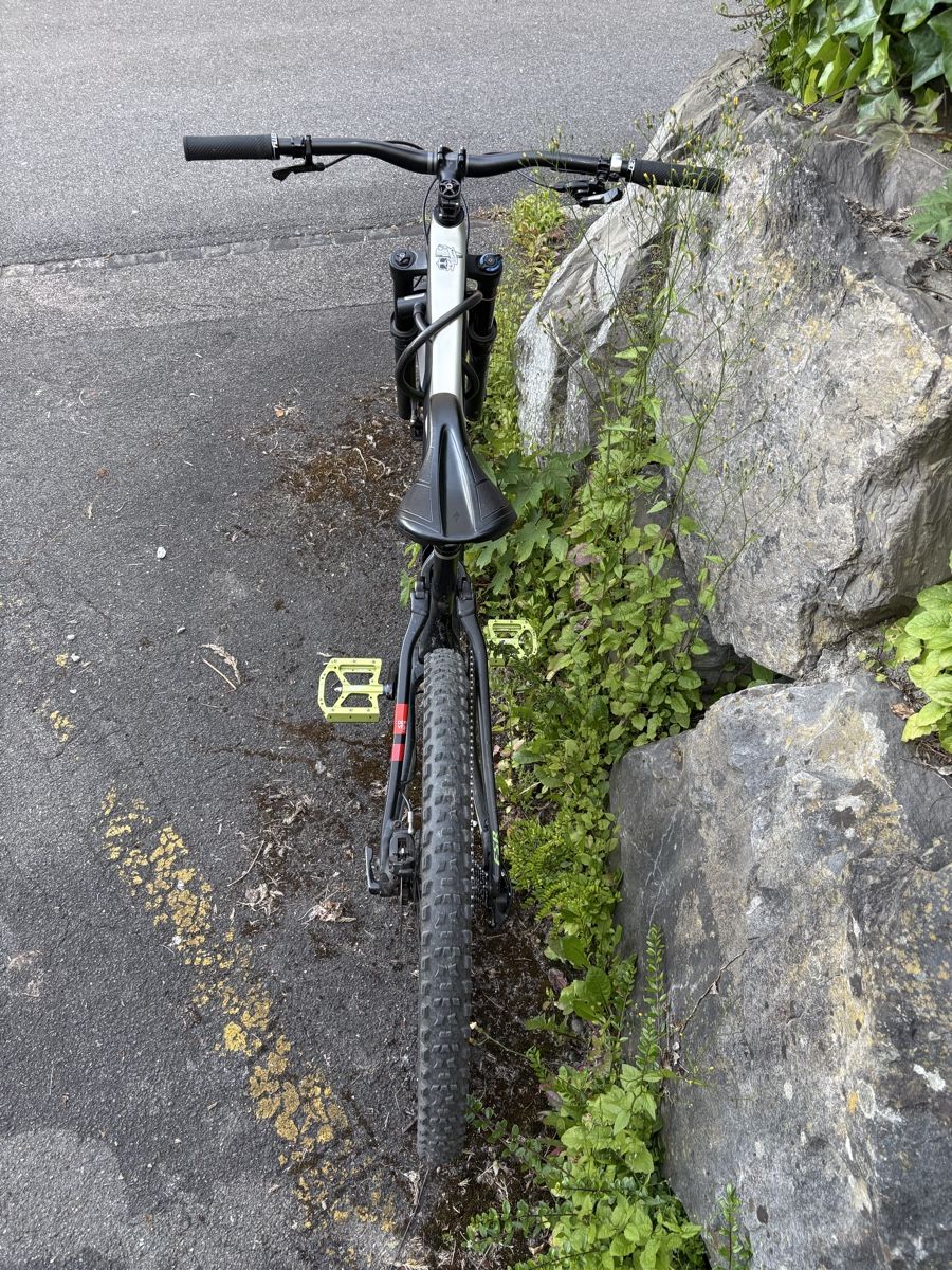 Specialized Biciclette: Specialized 2016 Carbon M – Usato da Luzern venduto da ele_v75f 8