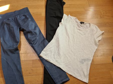 Supercoole trainer/leggins Hose ,jeans und burton Shirt gr.M