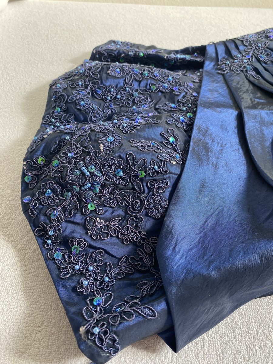 Robes: Robe bleue de bal | Taille M – D'occasion à geneve par cey_5ywd 1