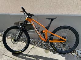 Trek Slash 9.8 GX Mi Factory Orangecarbon Smoke (M/L)